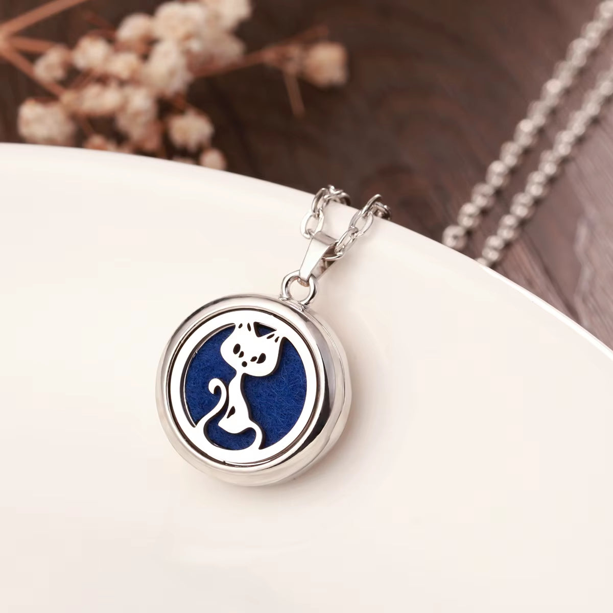 New Tree of Life Aromatherapy Necklace Essential Oil Diffuser Perfume Locket Pendant Necklaces Women Aroma Jewelry Gift